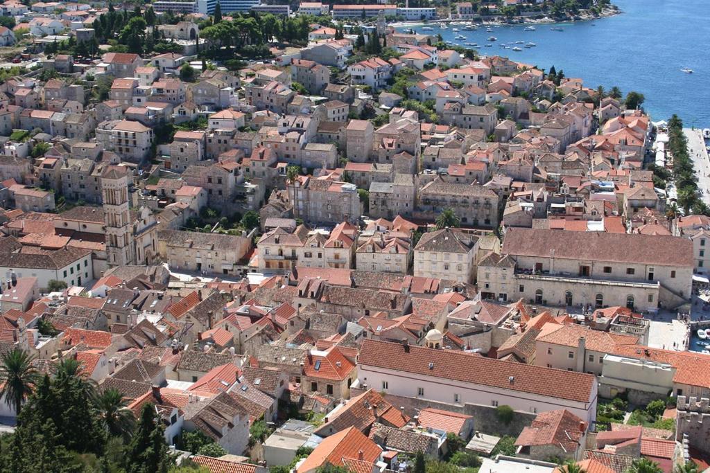 Villa Penthouse In Old Dalmatian House - Flybridge Hvar Town Exterior foto