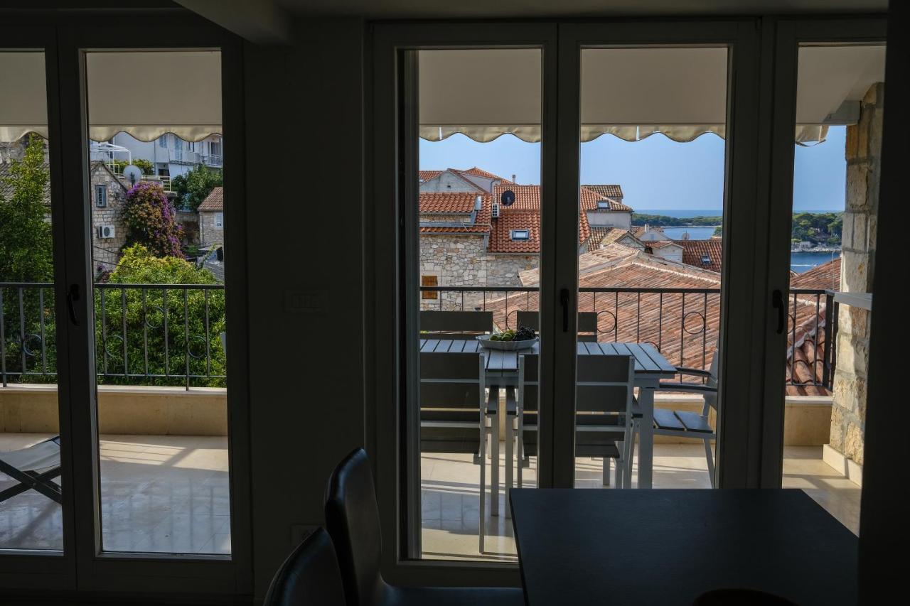 Villa Penthouse In Old Dalmatian House - Flybridge Hvar Town Exterior foto