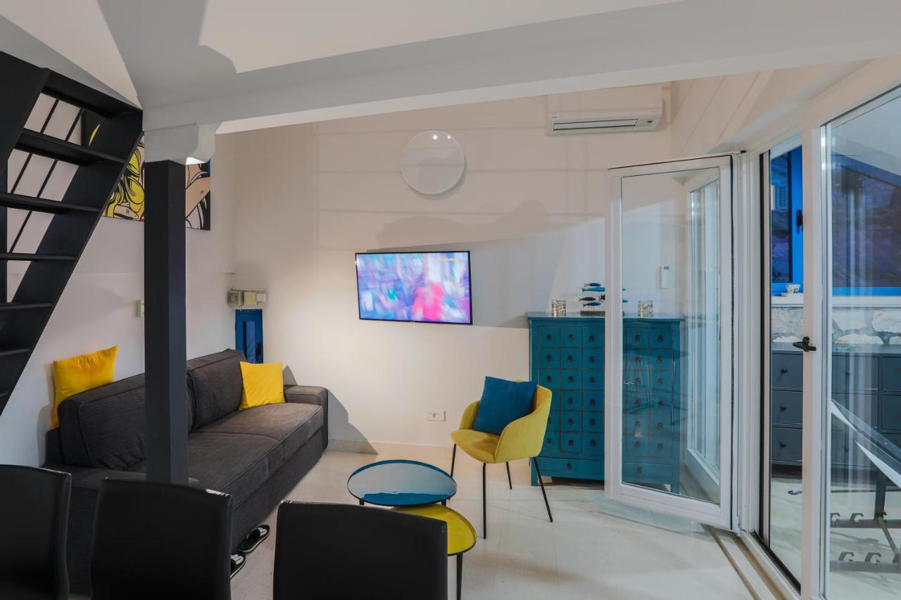 Villa Penthouse In Old Dalmatian House - Flybridge Hvar Town Exterior foto