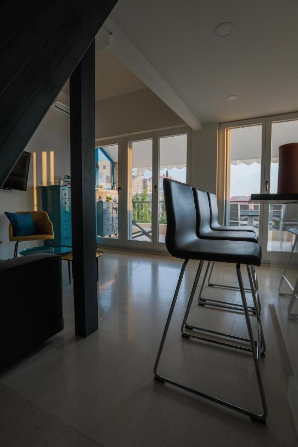 Villa Penthouse In Old Dalmatian House - Flybridge Hvar Town Exterior foto