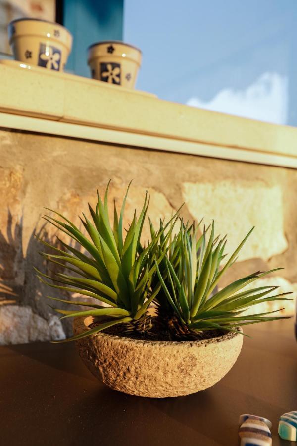 Villa Penthouse In Old Dalmatian House - Flybridge Hvar Town Exterior foto