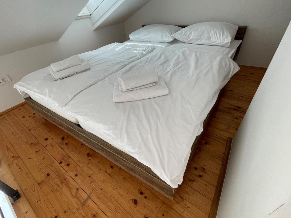 Villa Penthouse In Old Dalmatian House - Flybridge Hvar Town Exterior foto