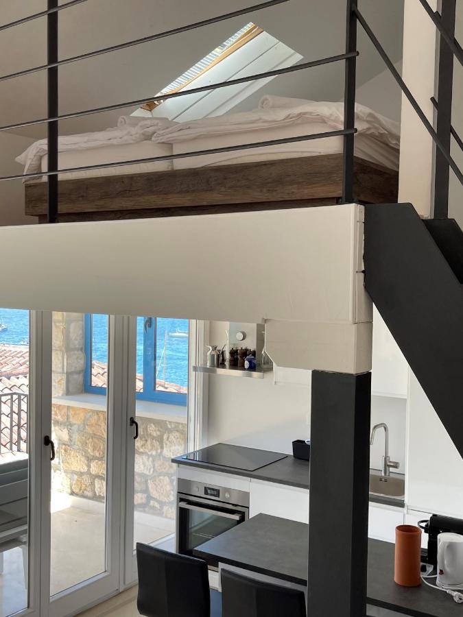 Villa Penthouse In Old Dalmatian House - Flybridge Hvar Town Exterior foto