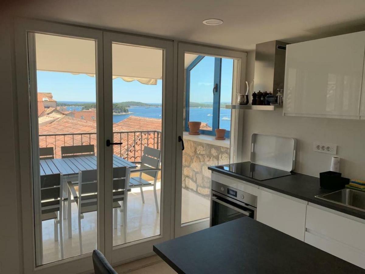 Villa Penthouse In Old Dalmatian House - Flybridge Hvar Town Exterior foto